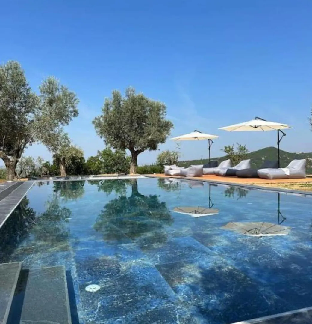 טיראנה Villa Kamila 0*,  אלבניה