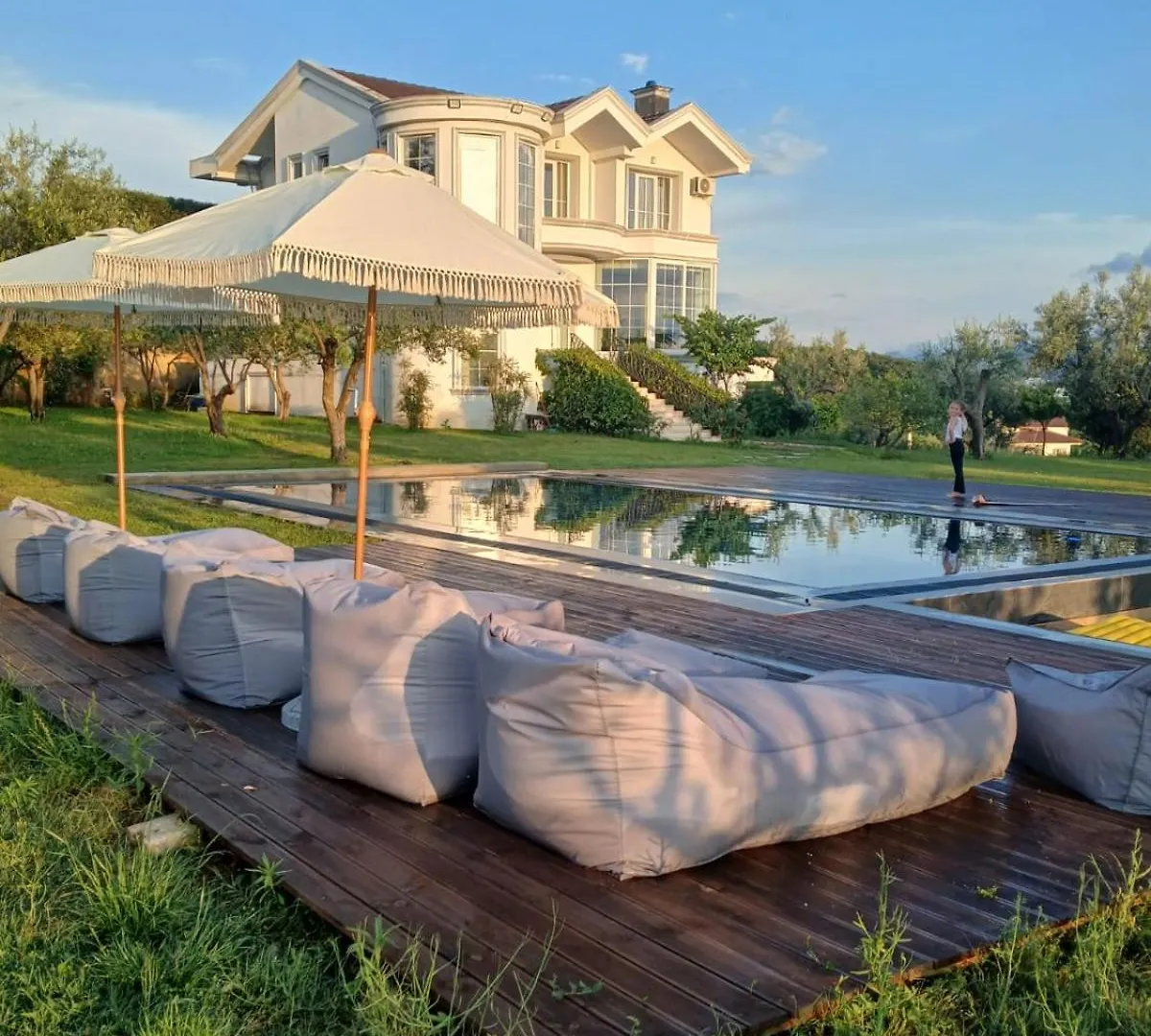 טיראנה Villa Kamila